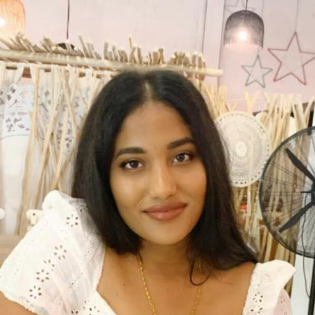 Janani W - Testimonal Photo